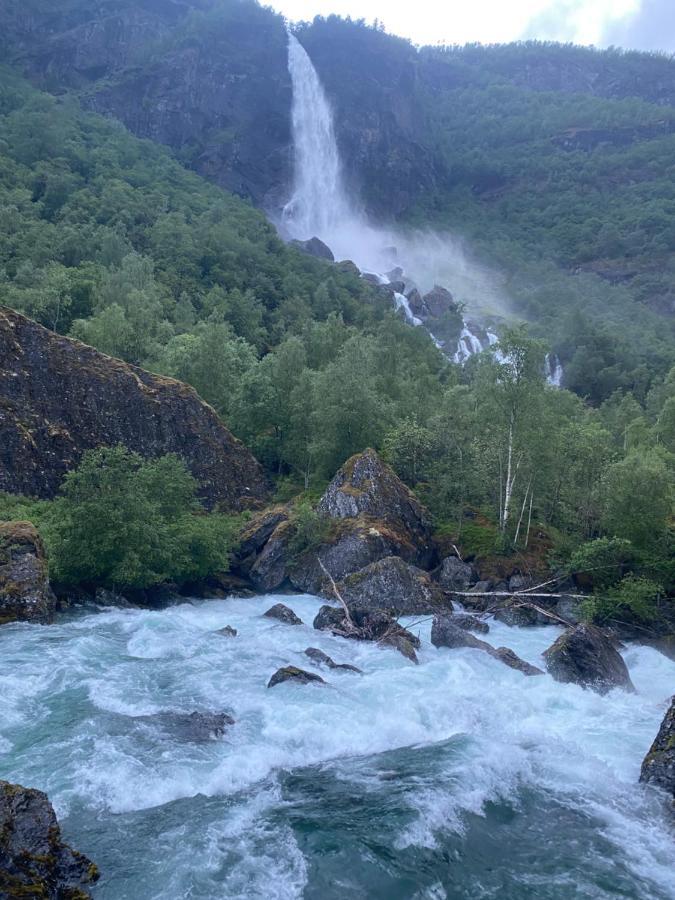 Indreli Feriehus ฟลอม ภายนอก รูปภาพ