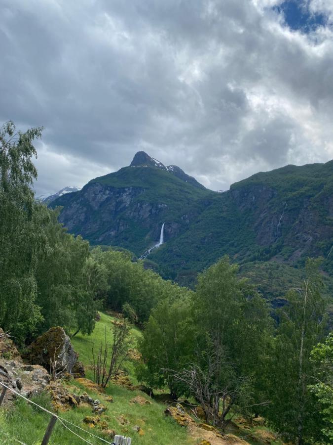 Indreli Feriehus ฟลอม ภายนอก รูปภาพ